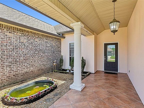 2nd image of 26388 Poplar Glen Dr