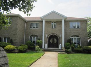 110 Radigan Ave, Staten Island, NY 10309