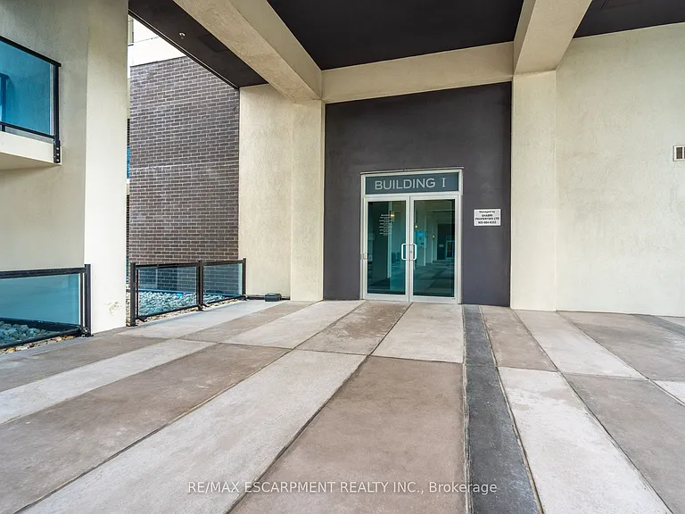 16 Concord Pl S #205 — Photo 3