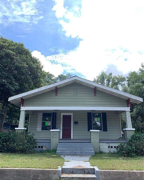 1st image of 109 E Plymouth St
