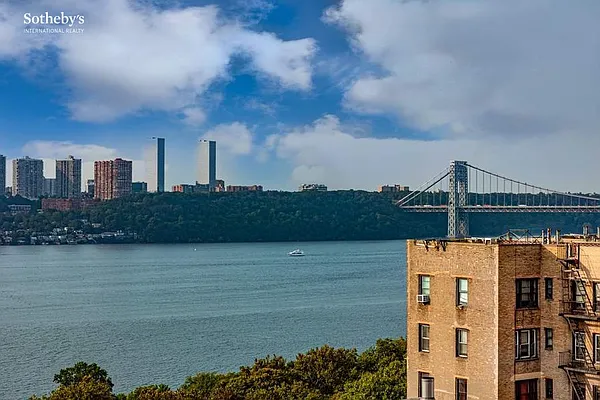 Sold by Sotheby's International Realty | media 20