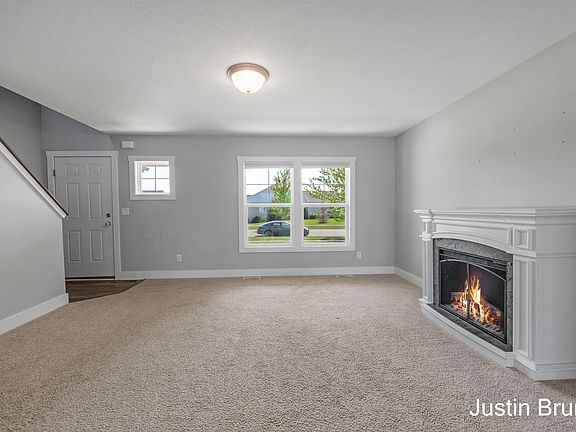 5th image of 10931 Waterpoint Dr