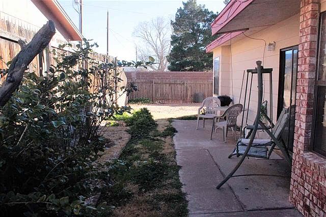 2nd image of 2306 Nevada Dr