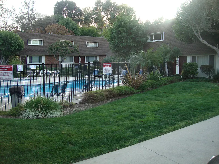 3733 N Harbor Blvd — Photo 11