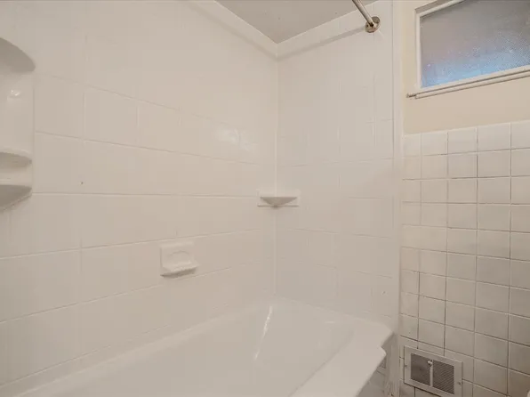 3940 Summers Dr, Allison Park, PA 15101