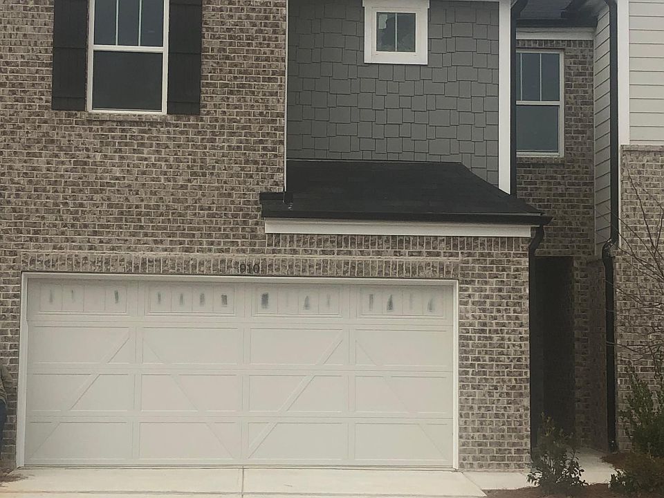 1st image of 910 Sunny Lake Dr