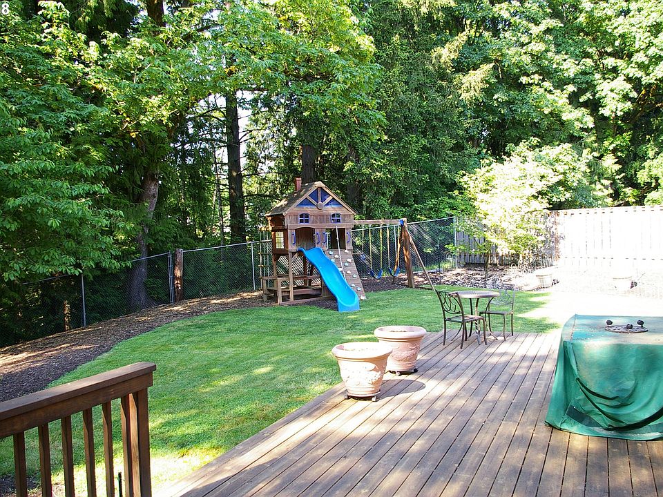 2nd image of 13411 SE Warren Ct