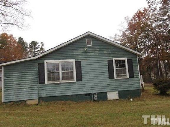 3rd image of 4120A Forrest Ave