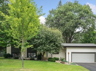11320 Oakvale Rd S, Minnetonka, MN 55305