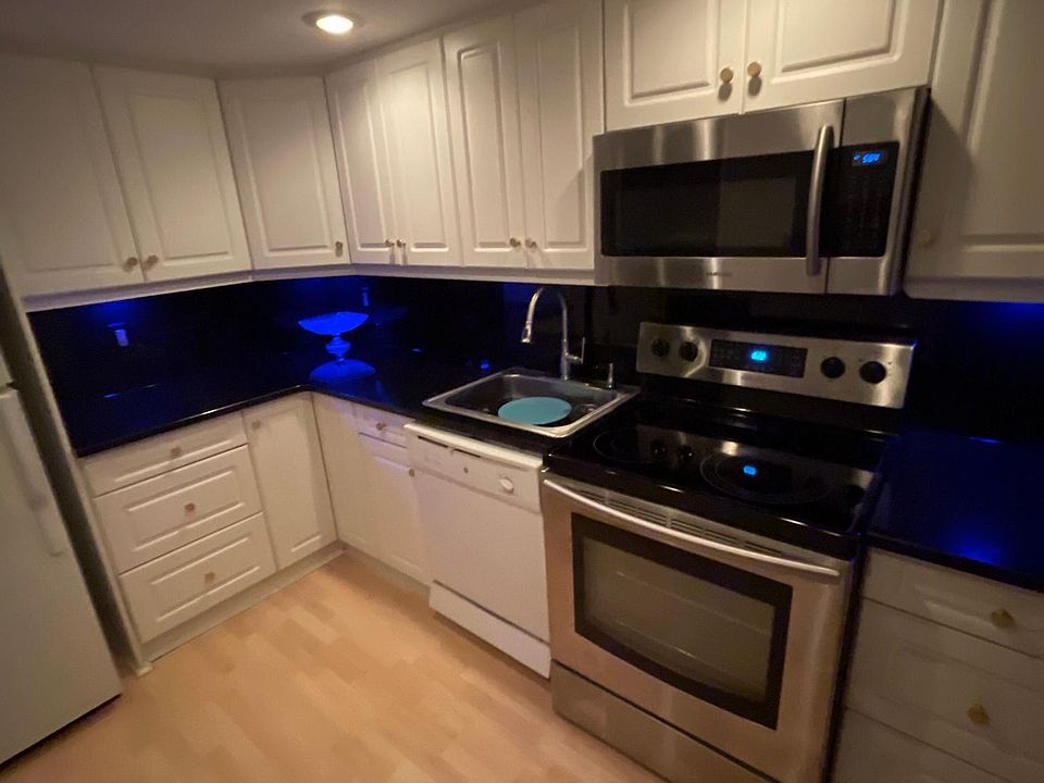 1st image of 500 High Point Dr APT 407