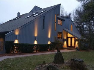 597 Guard Hill Rd, Bedford, NY 10536