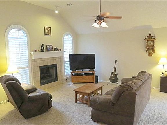 3rd image of 4708 Prescott Dr