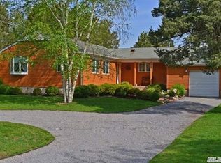 75 Lakeside Dr S, Southold, NY 11971