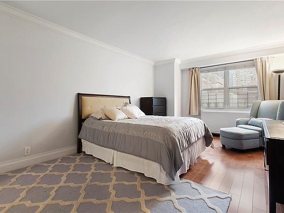 3rd image of 400 E 54th St APT 6C
