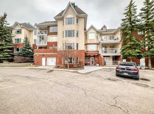 3202 W Sienna Park Grn SW, Calgary, AB T3H 3N7