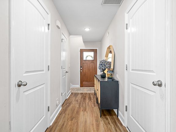 5th image of 143 Blackman St