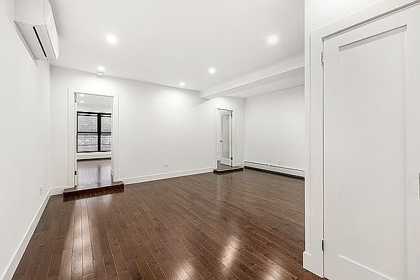 1st image of 1156 2nd Ave #3SE