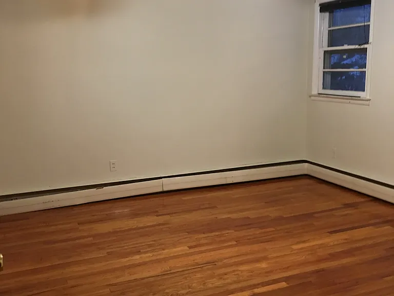1059 Brighton St #1 — Photo 6