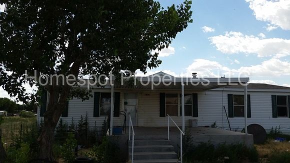 1st image of 692 Vans Ave E