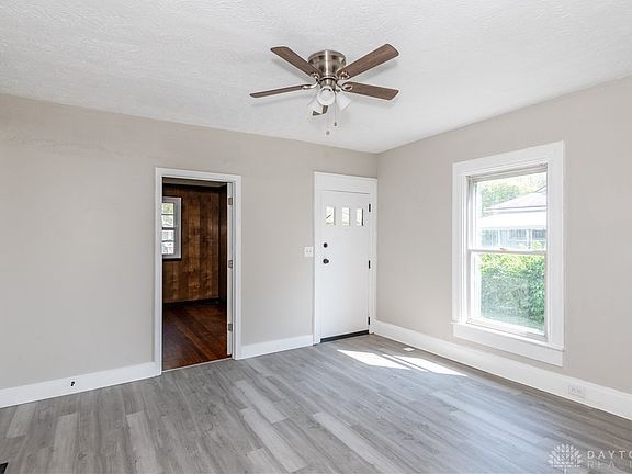 5th image of 2410 W 2nd St