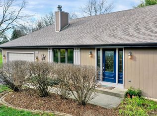 6415 Sands Rd, Crystal Lake, IL 60014