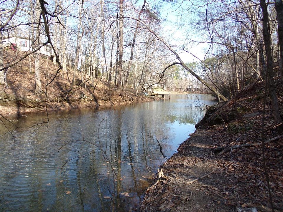 1st image of 19-20 Trails End Lane