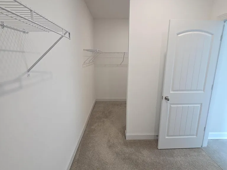 2105 Thornbury Cv — Photo 38