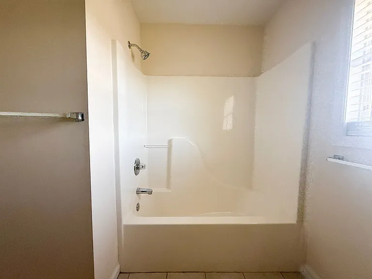 4565 Twin Creeks Dr — Photo 25