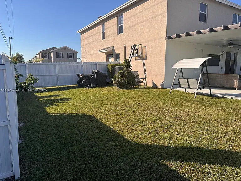 13201 SW 269th Ter — Photo 15