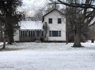 22320 E McGillen Ave, Mattawan, MI 49071