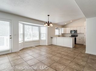 2011 S Chelemes Way, Clearfield, UT 84015