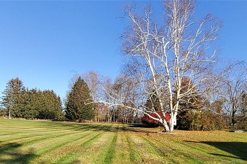 127 Main St, Middlefield, CT 06455 Zillow