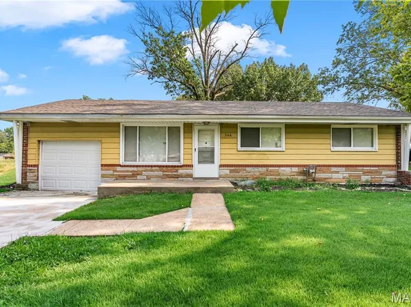 944 Lebon Dr, Saint Louis, MO 63137