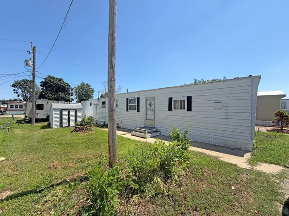 3701 16th Ave SW Trailer 47, Cedar Rapids, IA 52404