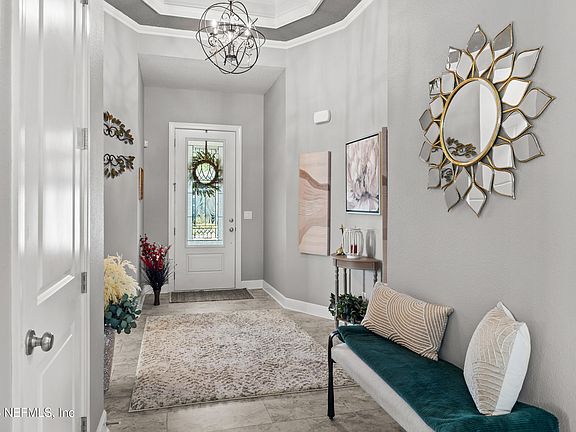4th image of 328 APPALOOSA Avenue