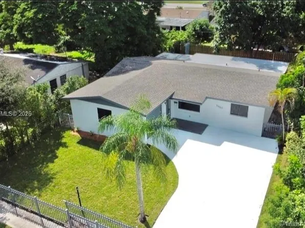 7450 Hope St, Hollywood, FL 33024