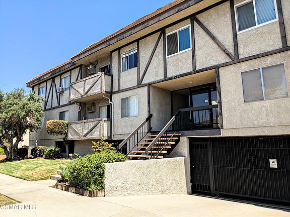 2nd image of 1914 Corinth Ave APT 205