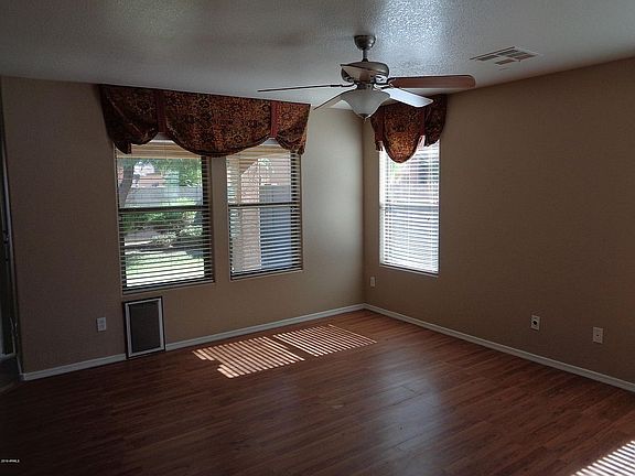 4th image of 45693 W Keller Dr