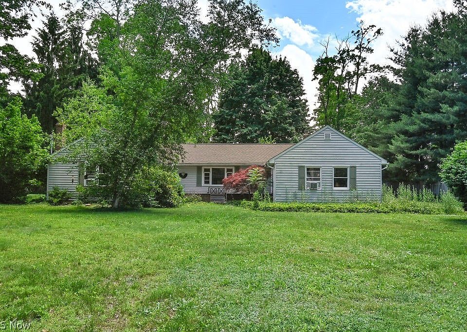 1st image of 41 Gaylord Dr