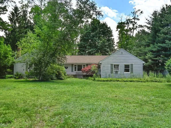 41 Gaylord Dr, Munroe Falls, OH 44262