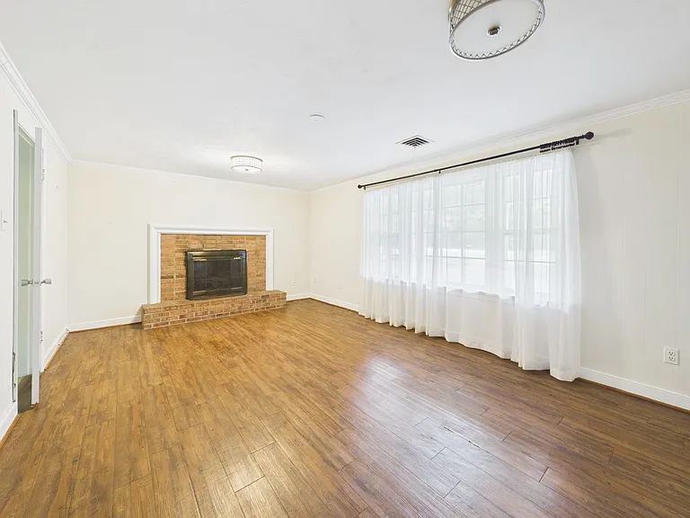 9321 W Huguenot Rd — Photo 6