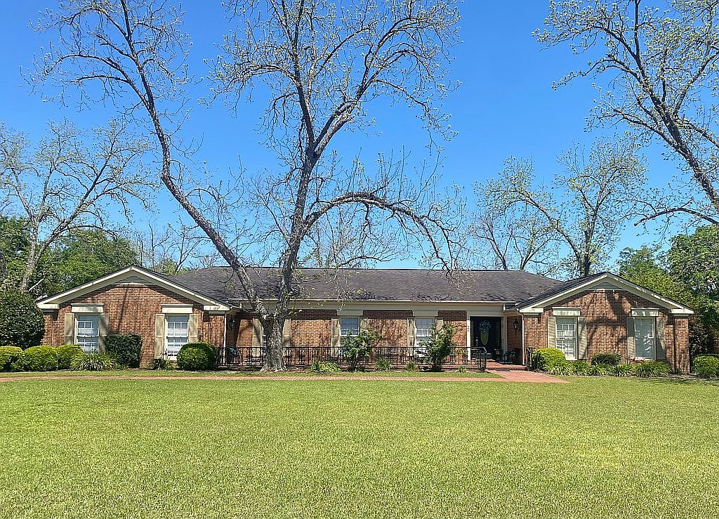 144 W Broad St, Norman Park, GA 31771 Zillow