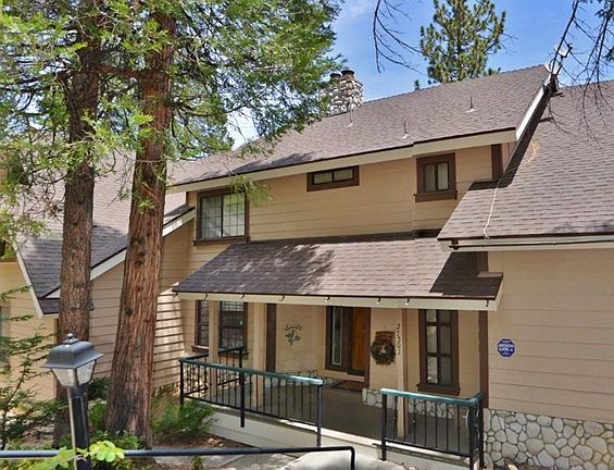 3rd image of 503 Sugar Pine Dr