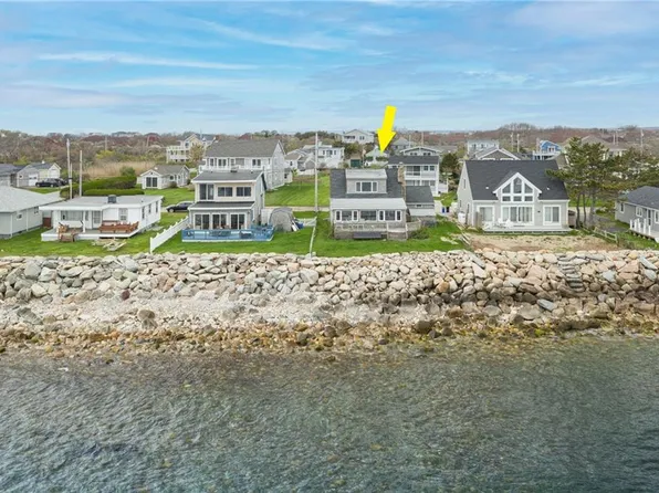 32 Calef Ave, Narragansett, RI 02882