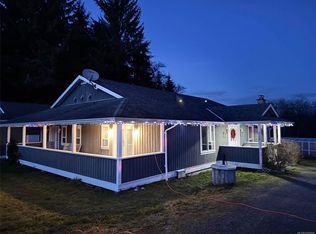 210 Poplar Rd, Alert Bay, BC V0N1A0