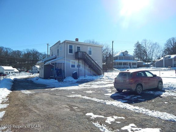 5th image of 680 Main Rd