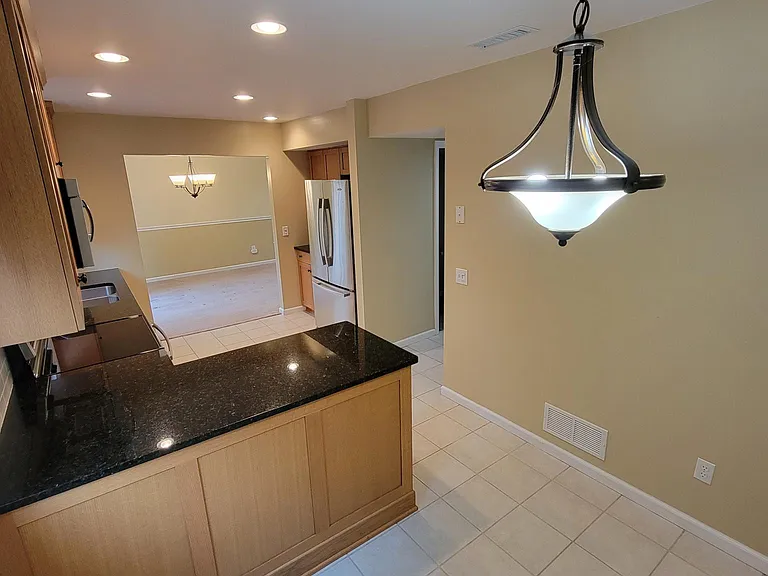 1138 Cunningham Dr — Photo 17