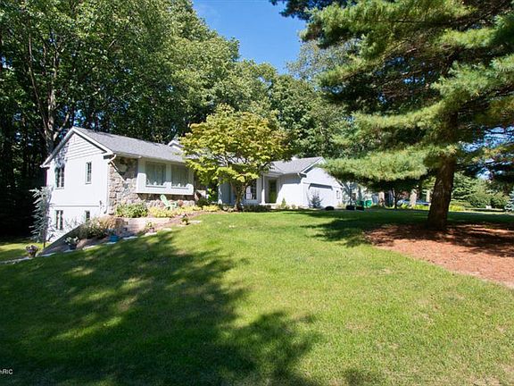 2nd image of 2349 Sunset Bluff Dr