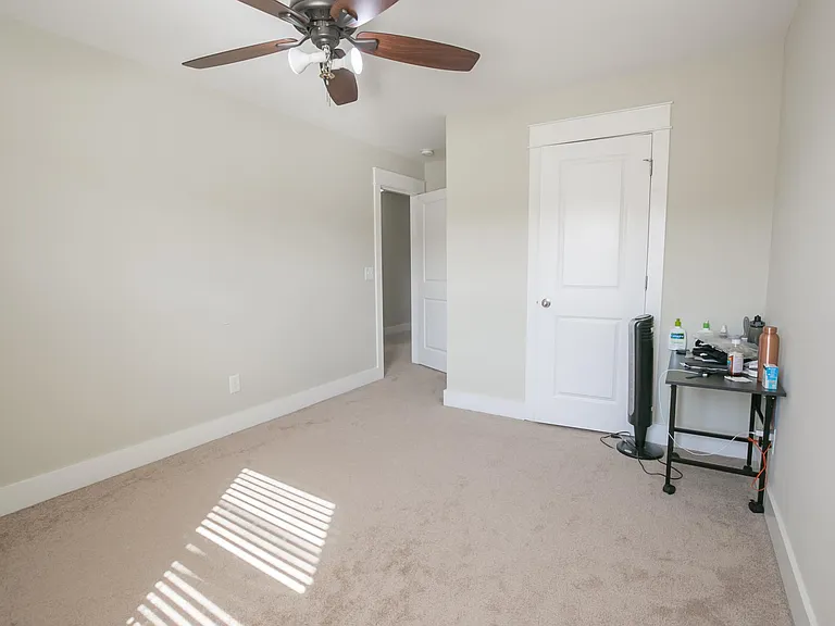 632 Newcomb St — Photo 16