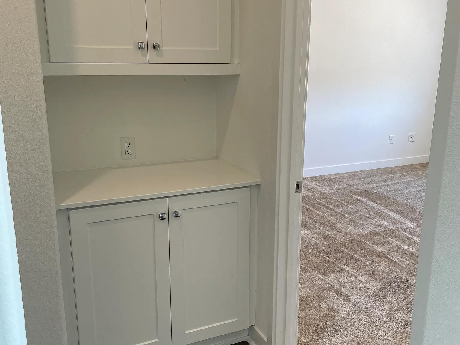 3 bed, 1430 sqft, $4,000 — Photo 3